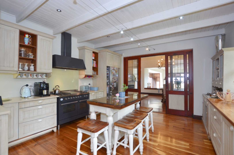 5 Bedroom Property for Sale in Kanonberg Western Cape